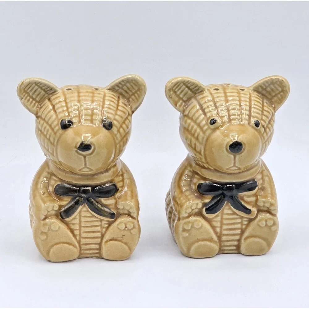 Vintage Ceramic Teddy Bear Salt Pepper Shakers Brown Quilted Look With Black Bow